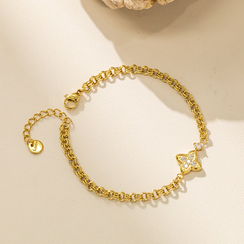18K Gold Plated 316 Stainless Steel Four-Leaf Clover Bracelet with Crystal Accents – Waterproof & Hypoallergenic
