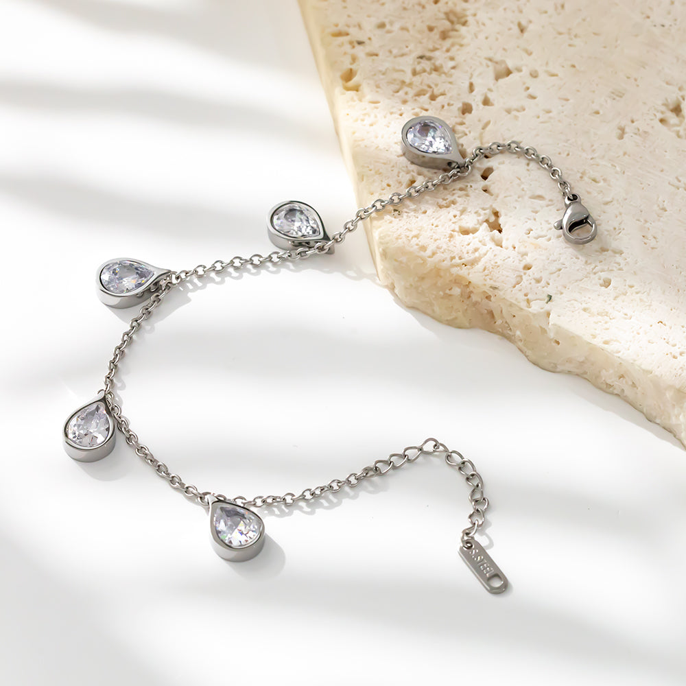 Teardrop Pendant Bracelet – 316L Stainless Steel, Waterproof, Tarnish Free, Hypoallergenic & 18K Gold Plated