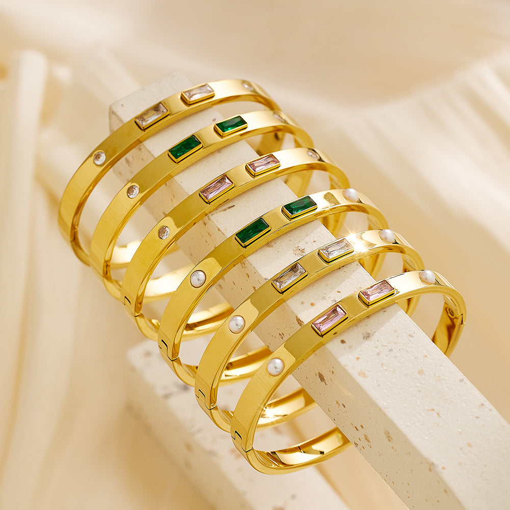 Rechteckiges Armband aus Edelstahl mit 18 Karat Goldauflage
