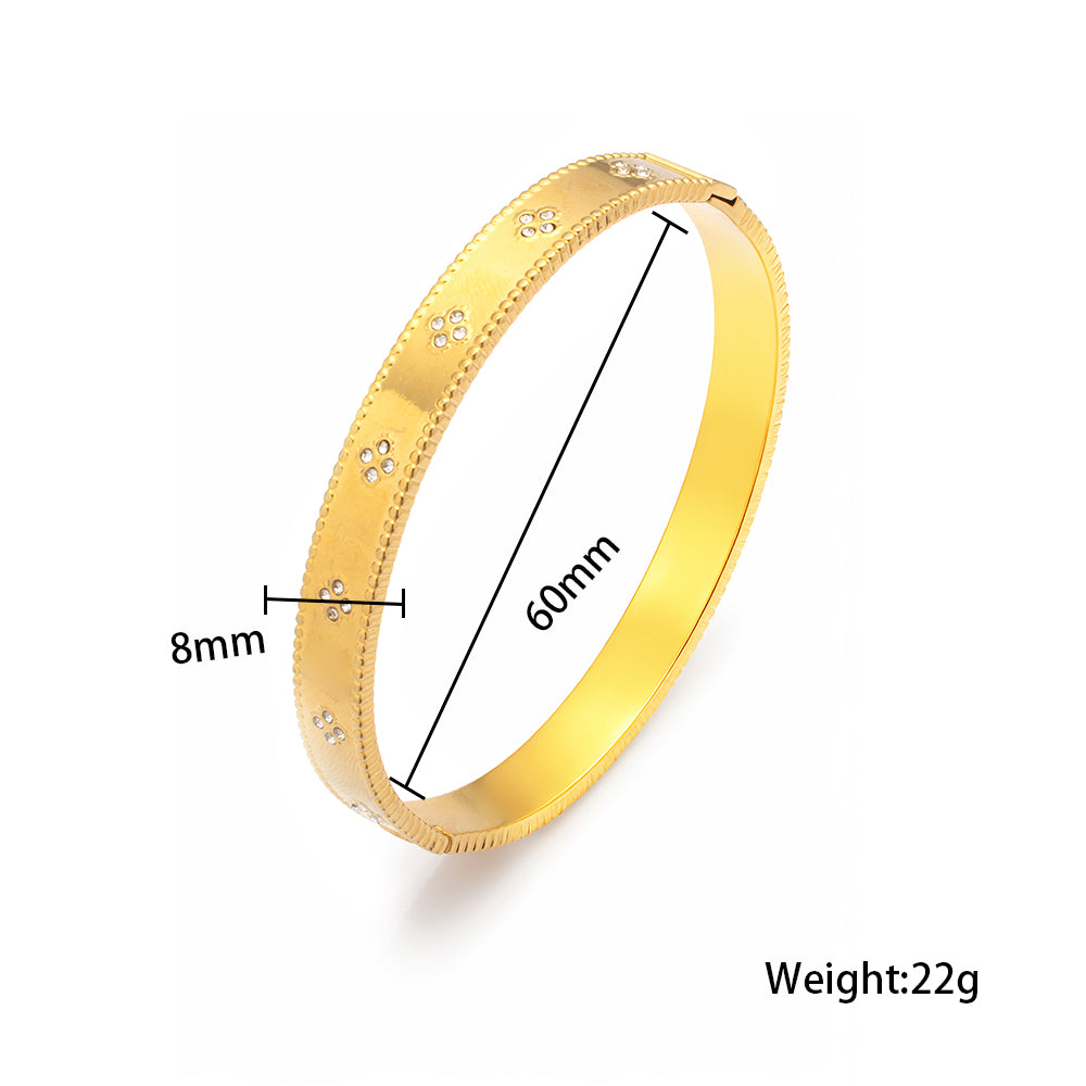 316 Stainless Steel 18K Gold Plated Clover Clasp Bracelet | 8MM Wide Sparkling Design