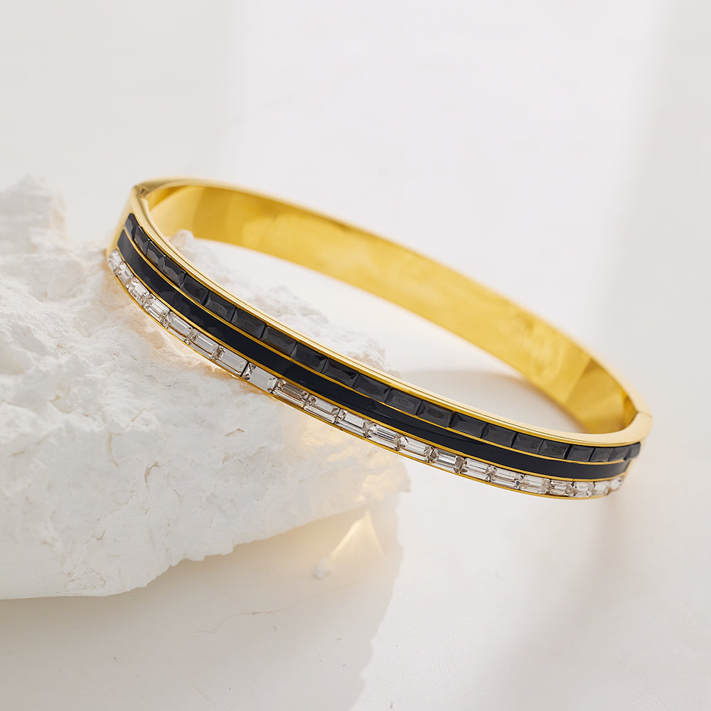 Rechteckiges Armband aus Edelstahl mit 18 Karat Goldbeschichtung und Diamanten
