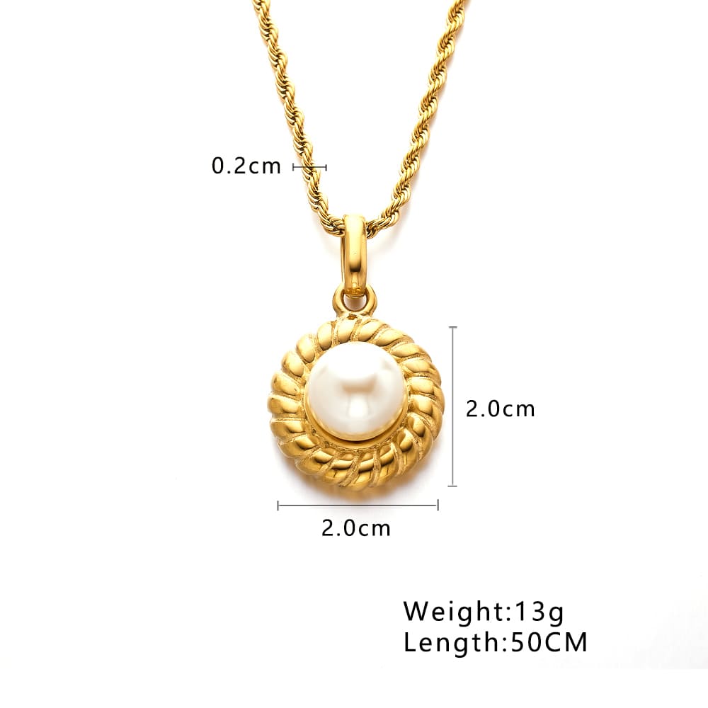Collier pendentif design en acier inoxydable plaqué or 18 carats