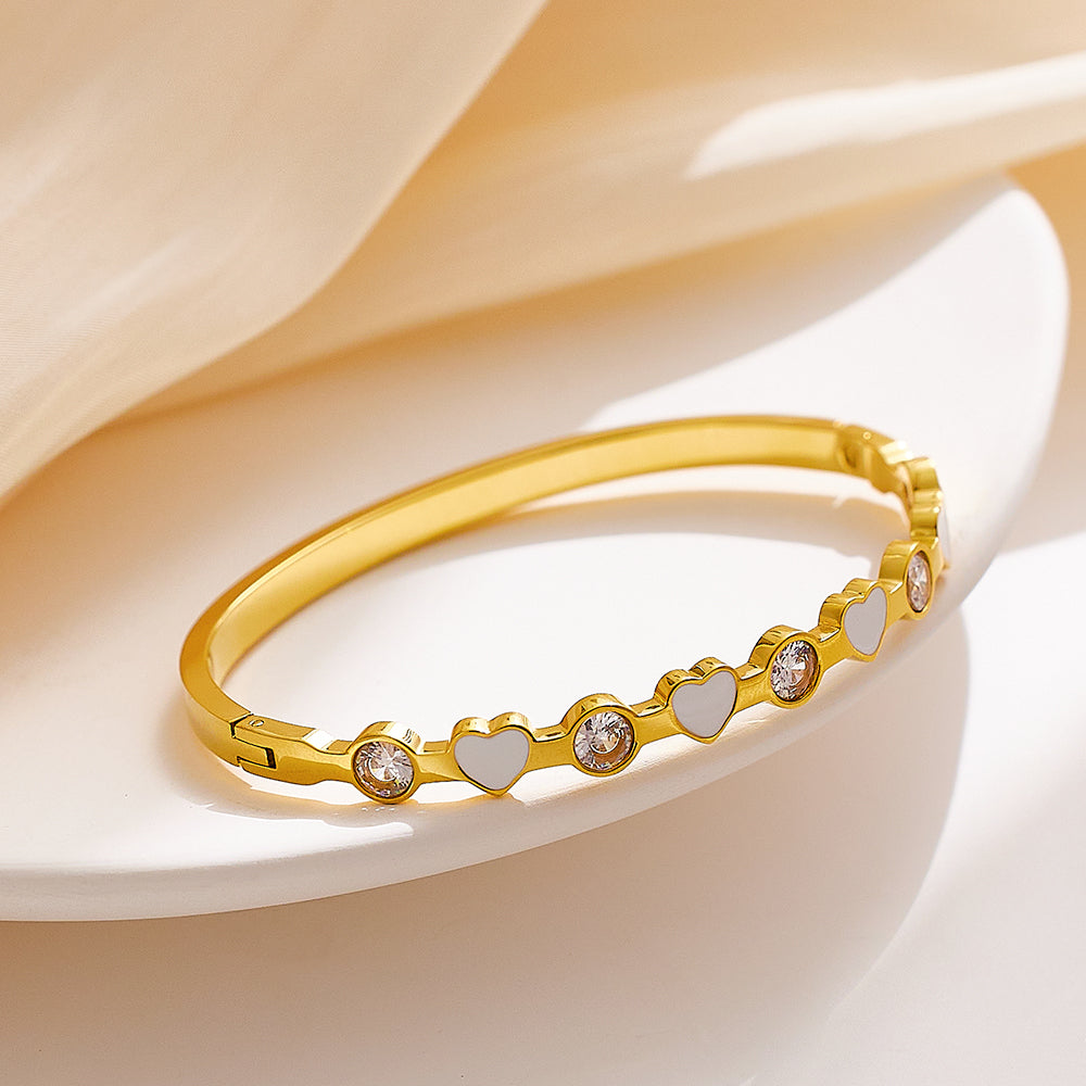 Edelstahlplattiertes 18 Karat Gold-Herz-Diamant-Armband