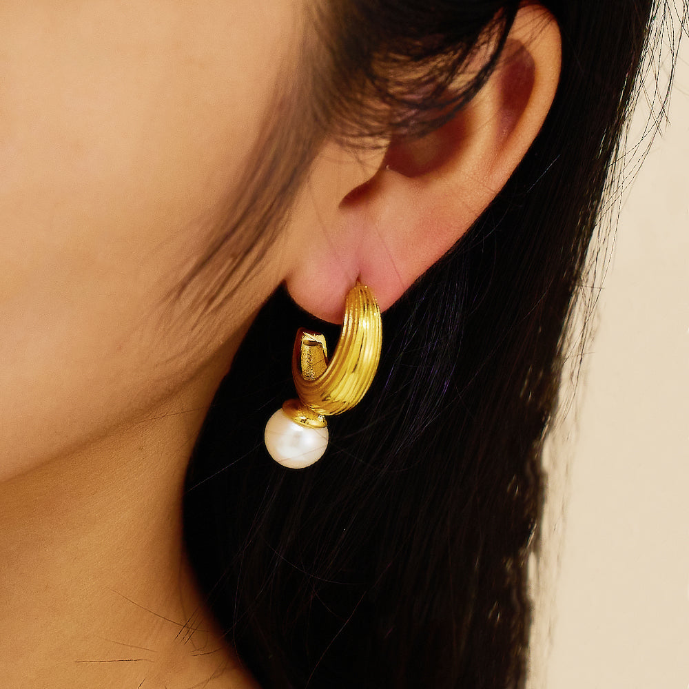 Boucles d'oreilles forme banane en or 18 carats en acier inoxydable