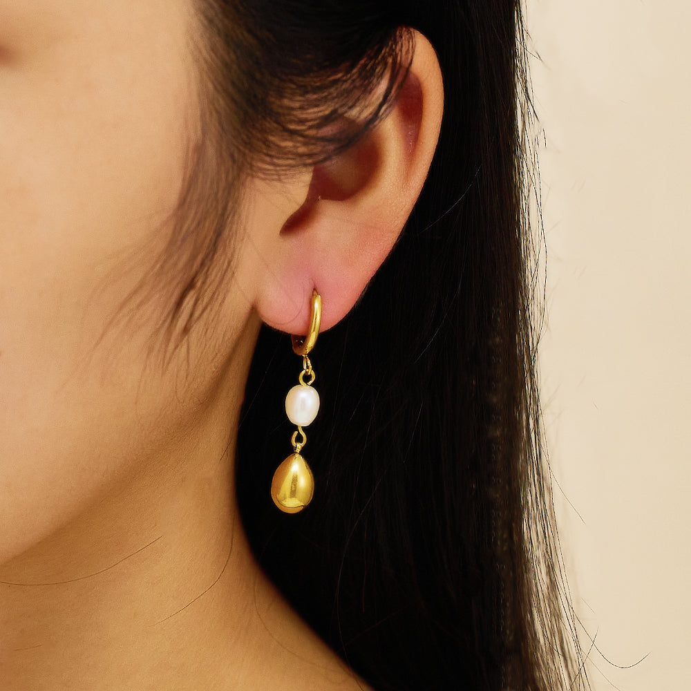 Pendant earrings in stainless steel plated 18K gold