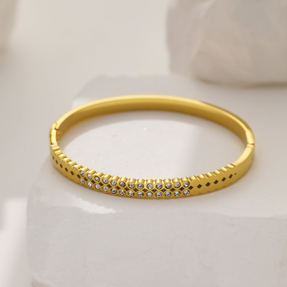 Bracelet en acier inoxydable plaqué or 18 carats avec diamants semi-tranchants de haute qualité