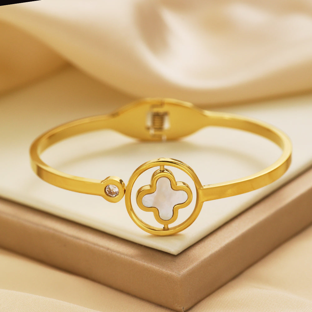 Stainless steel plated 18K gold four-leaf clover bracelet