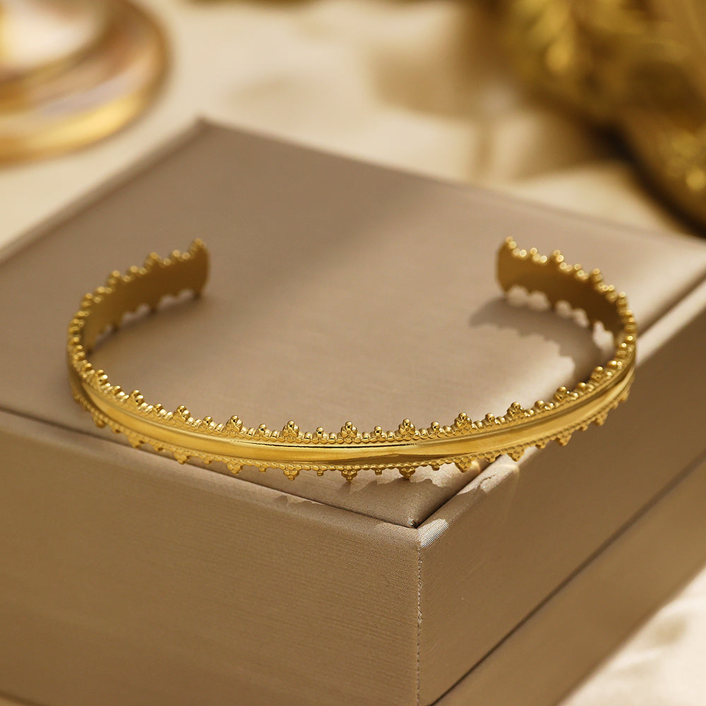 Bracelet en acier inoxydable plaqué or 18 carats