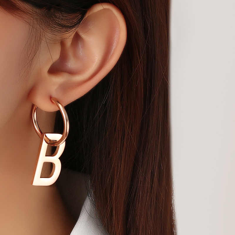 Stainless steel 18K gold plated round button letter B earrings