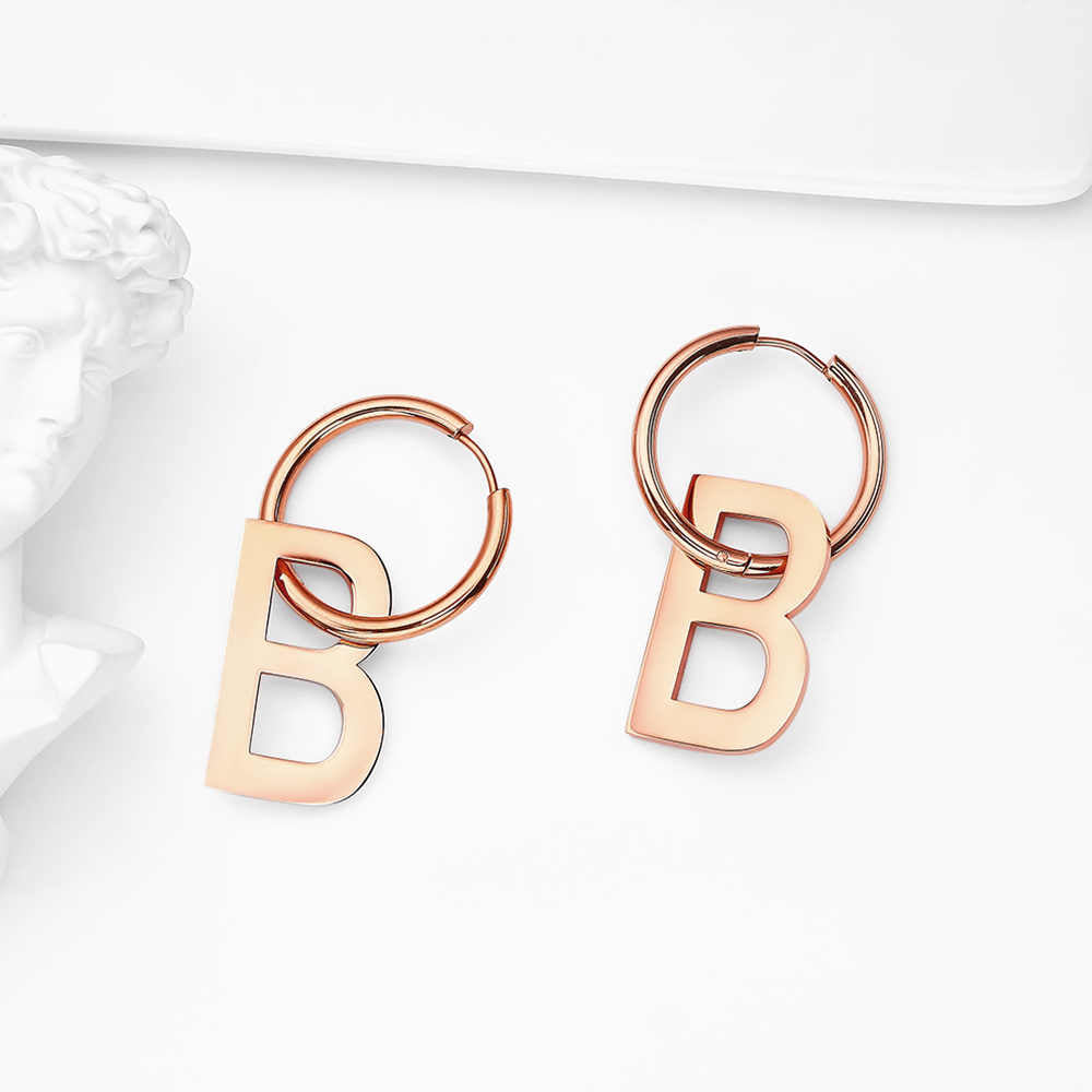 Stainless steel 18K gold plated round button letter B earrings
