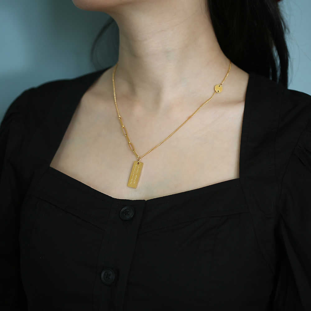 Collier étiquette en acier inoxydable plaqué or 18 carats
