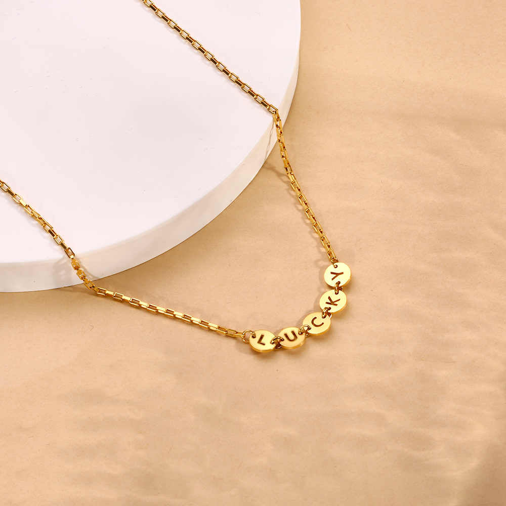 Collier lettre porte-bonheur en acier inoxydable plaqué or 18 carats