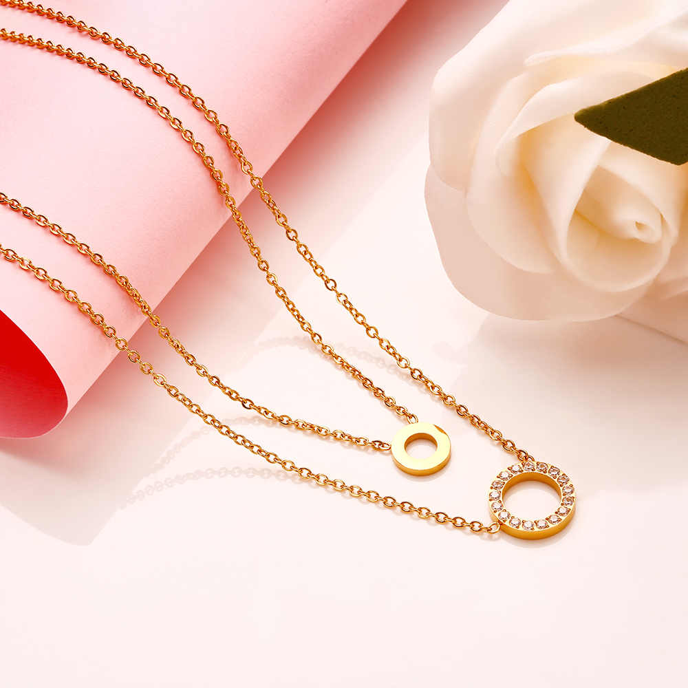 Collier double en acier inoxydable plaqué or 18 carats avec zircon rond