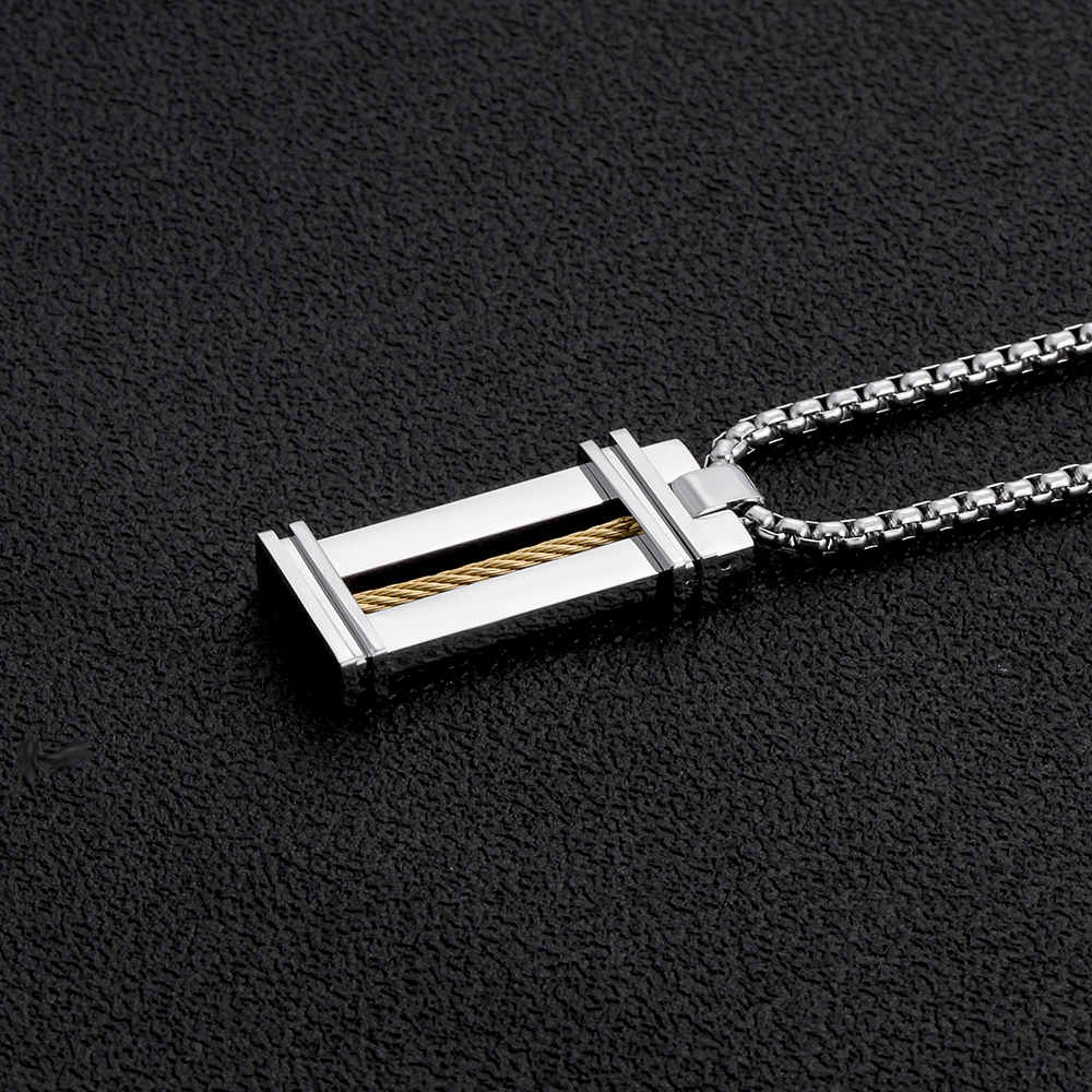 Collier de mode pour hommes en acier inoxydable plaqué or 18 carats