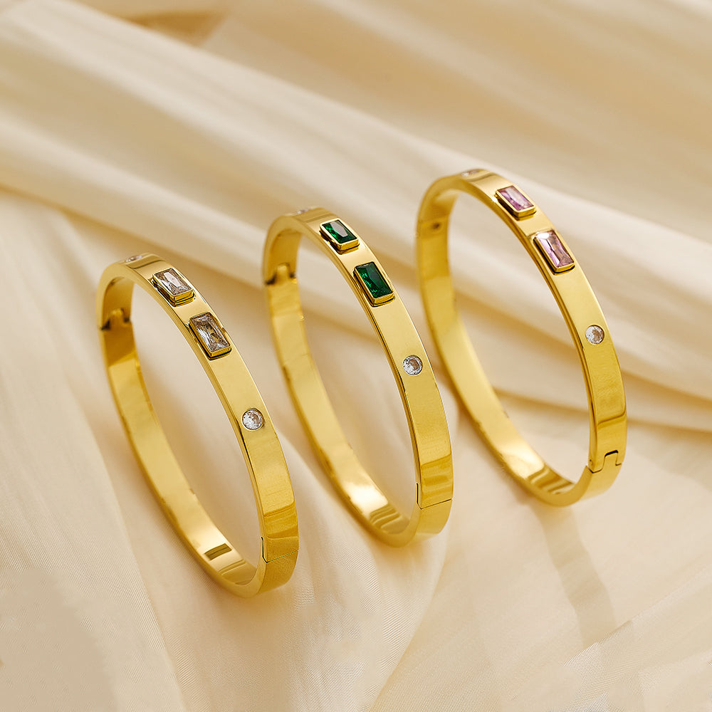 Rechteckiges Armband aus Edelstahl mit 18 Karat Goldauflage