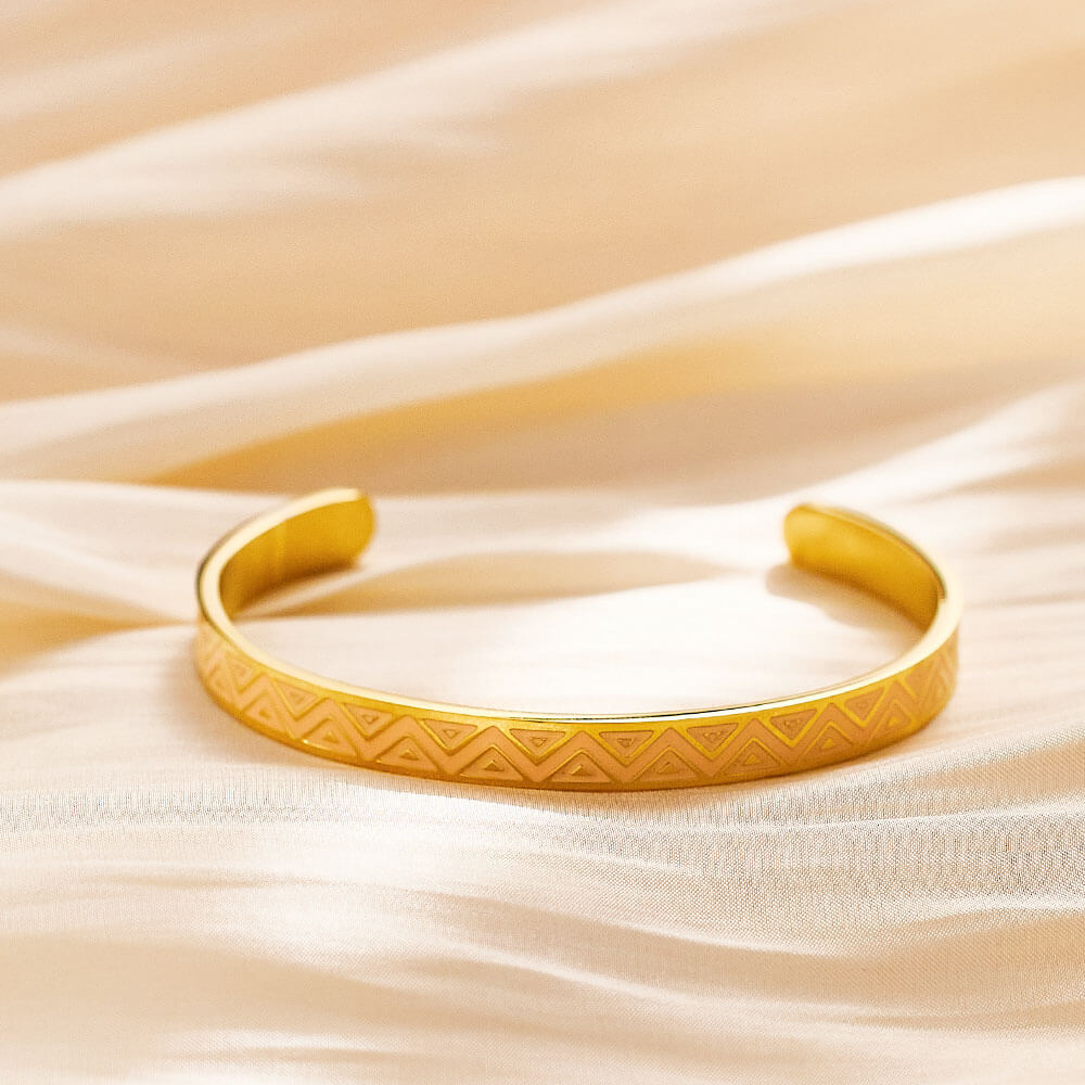 Stainless steel 18K gold plated classic retro waterproof bangle