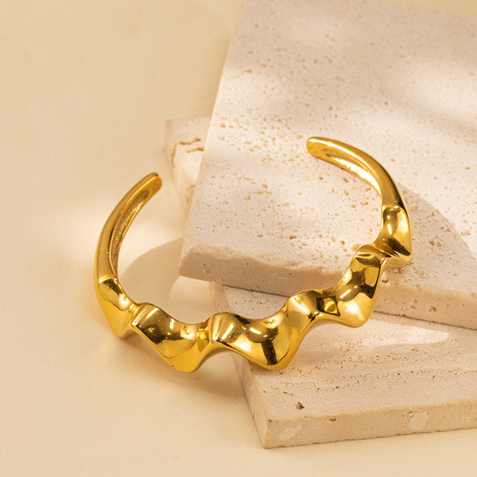 316 Stainless Steel 18K Wave C-Shaped Bracelet | Stylish Open Design