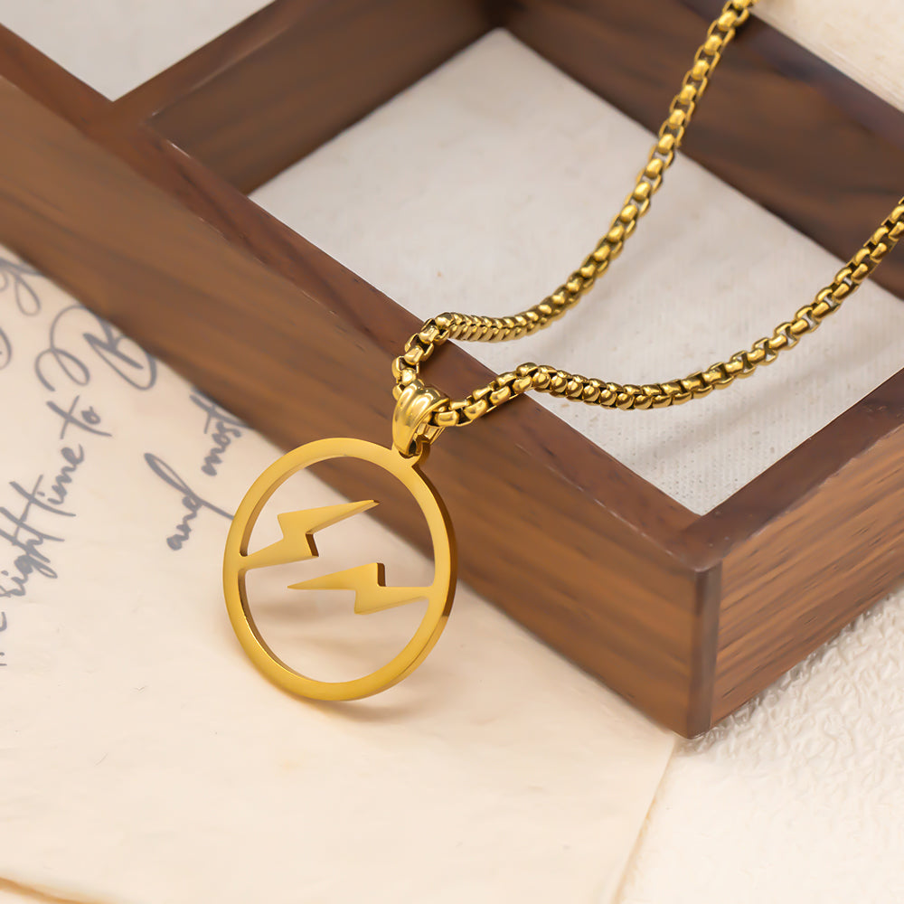 Hollow Shiny Necklace – 18K Gold Plated 316 Stainless Steel, Elegant & Eye-Catching