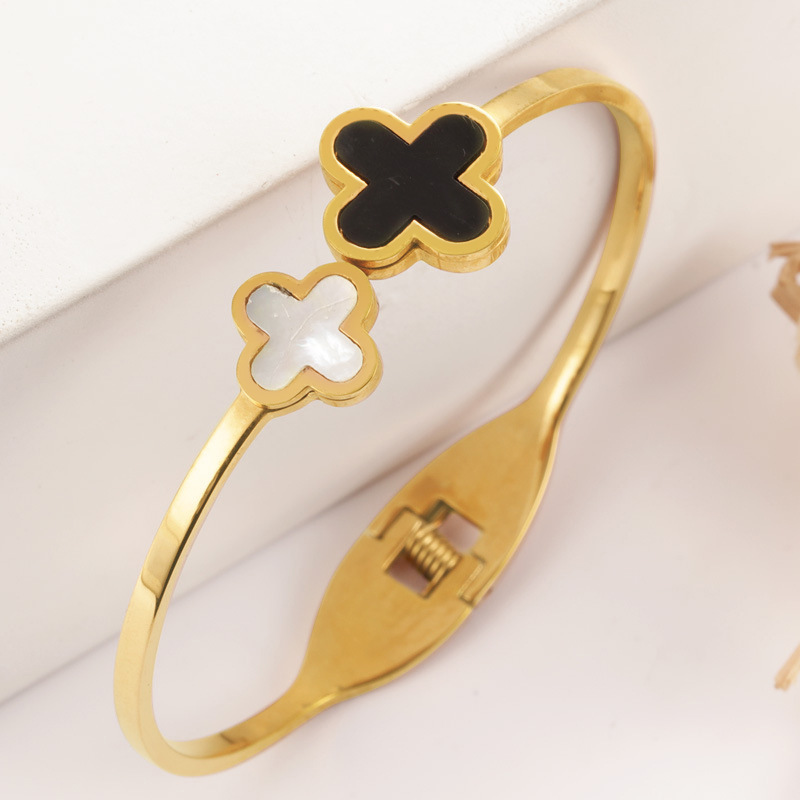 Stainless steel 18K gold plated black four-leaf clover bangle