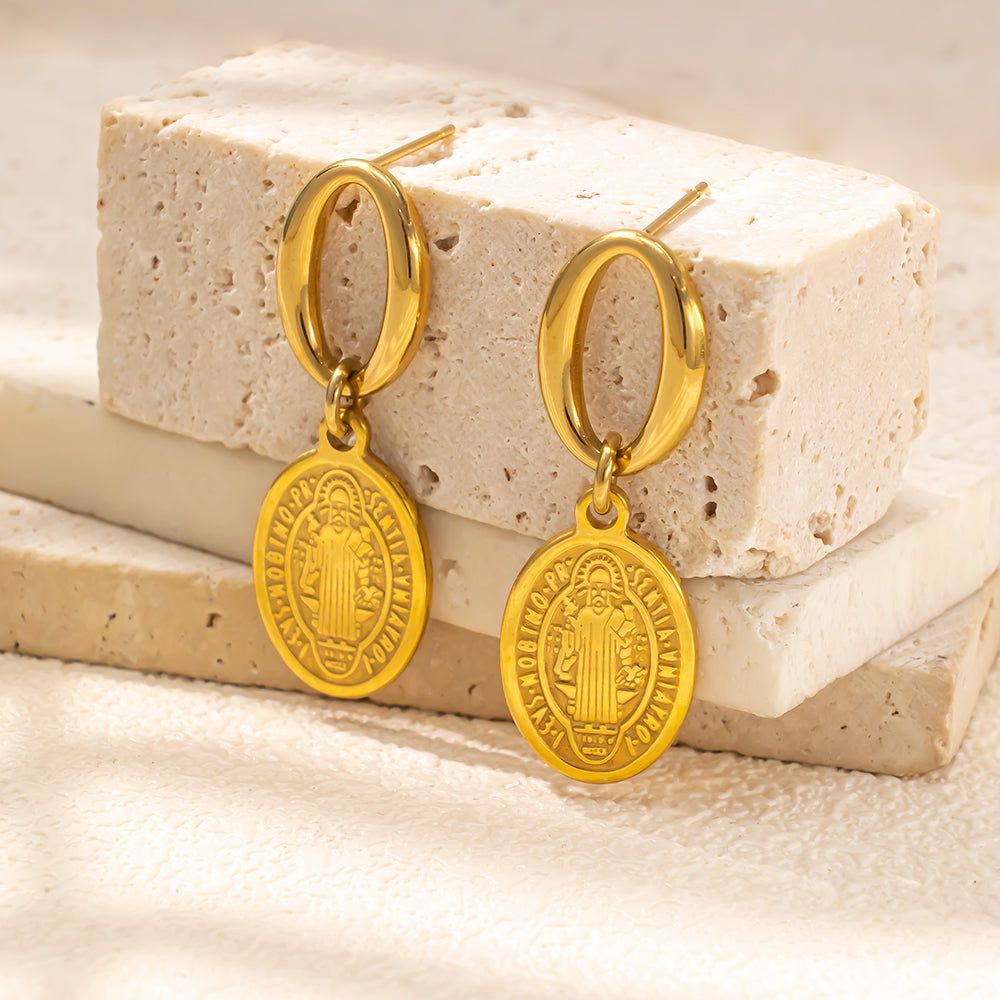 18K Gold-Plated Stainless Steel Earrings – Delicate & Stylish Studs