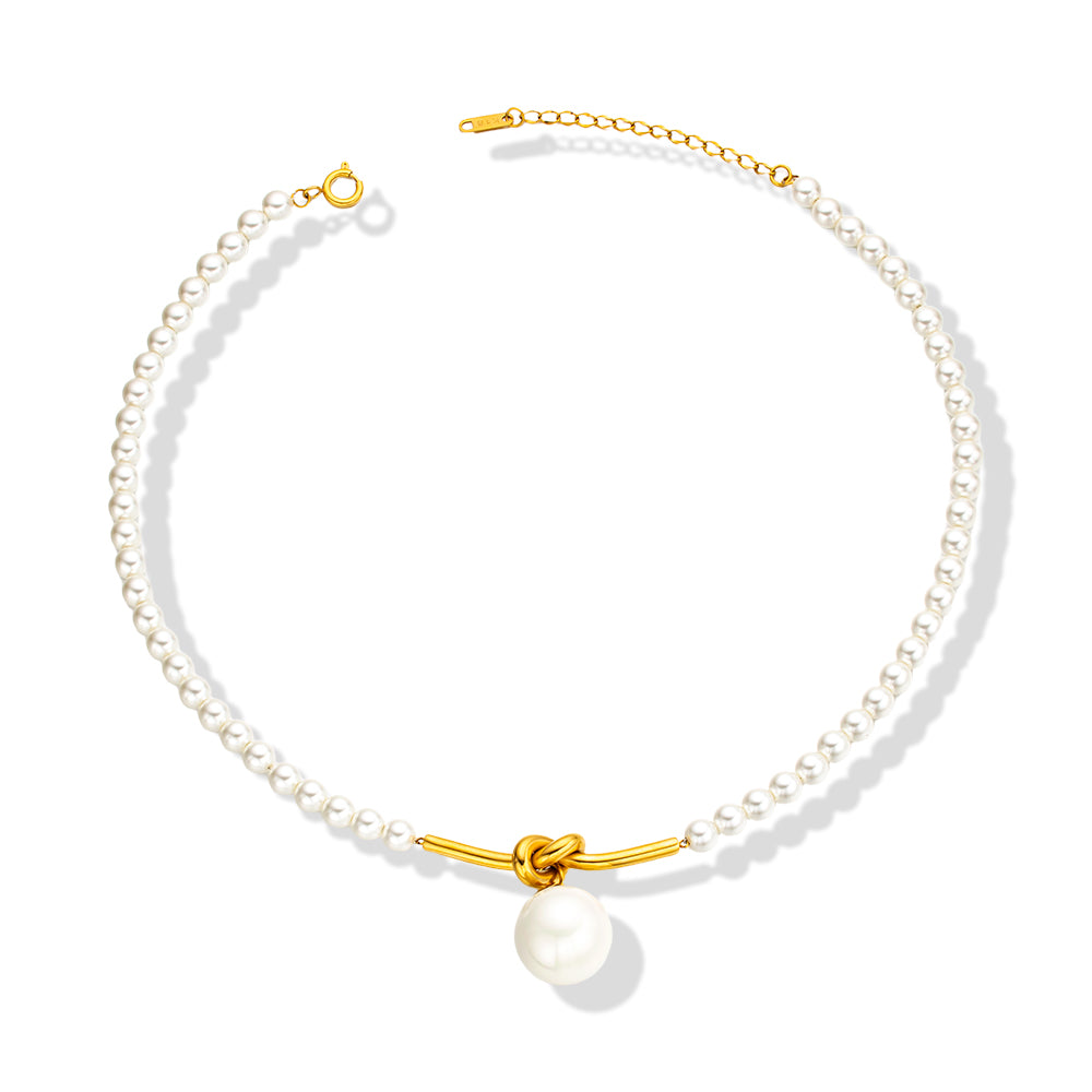 Elegant Glass Pearl Necklace – Small Pearls Surrounding a Centerpiece Pearl