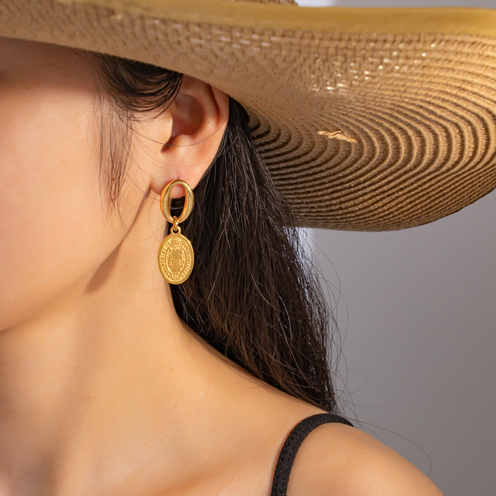 18K Gold-Plated Stainless Steel Earrings – Delicate & Stylish Studs