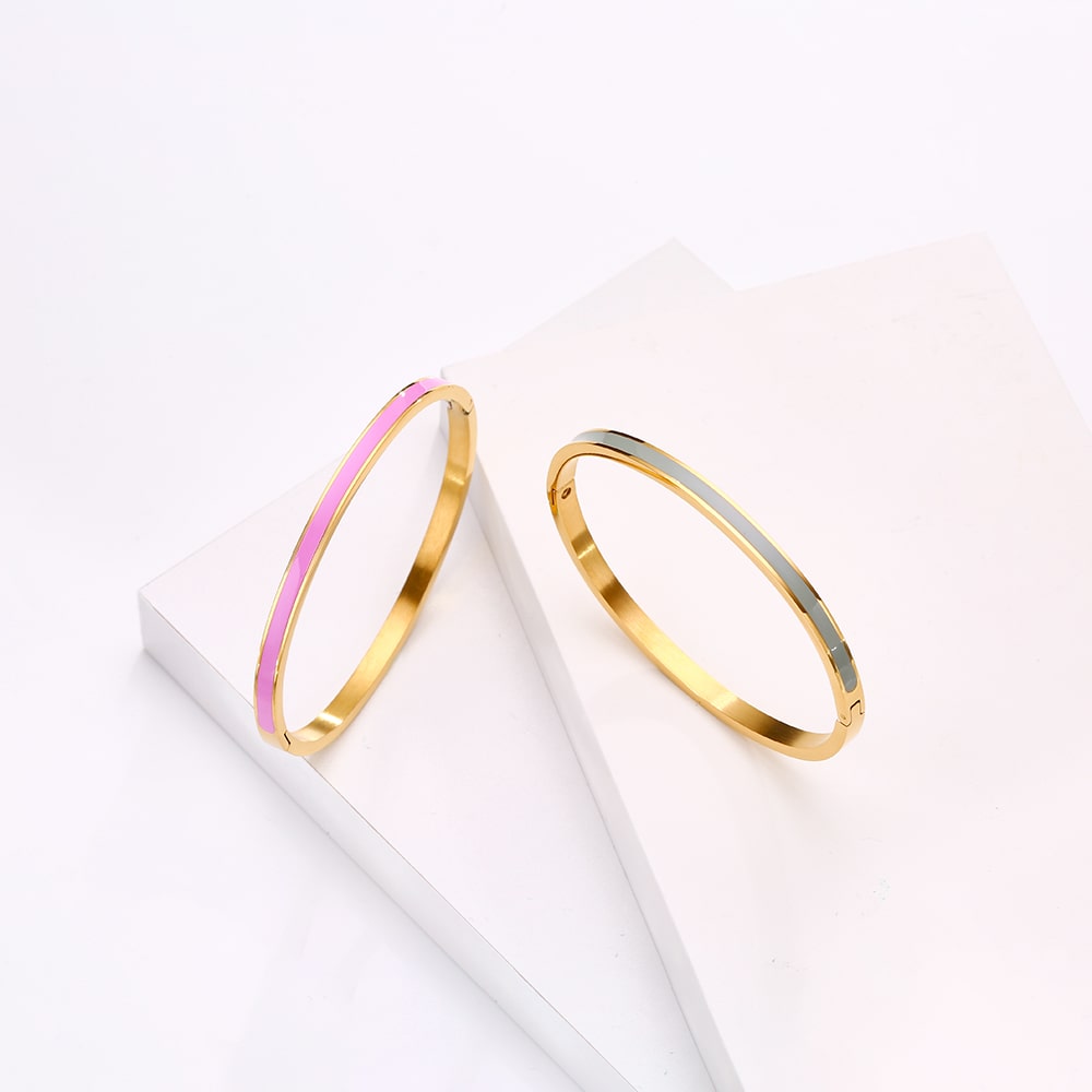 Stainless steel 18K gold plated flange drops bangle