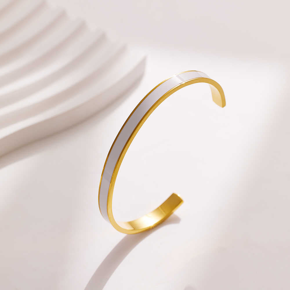 Stainless steel 18K gold plated flange drops bangle