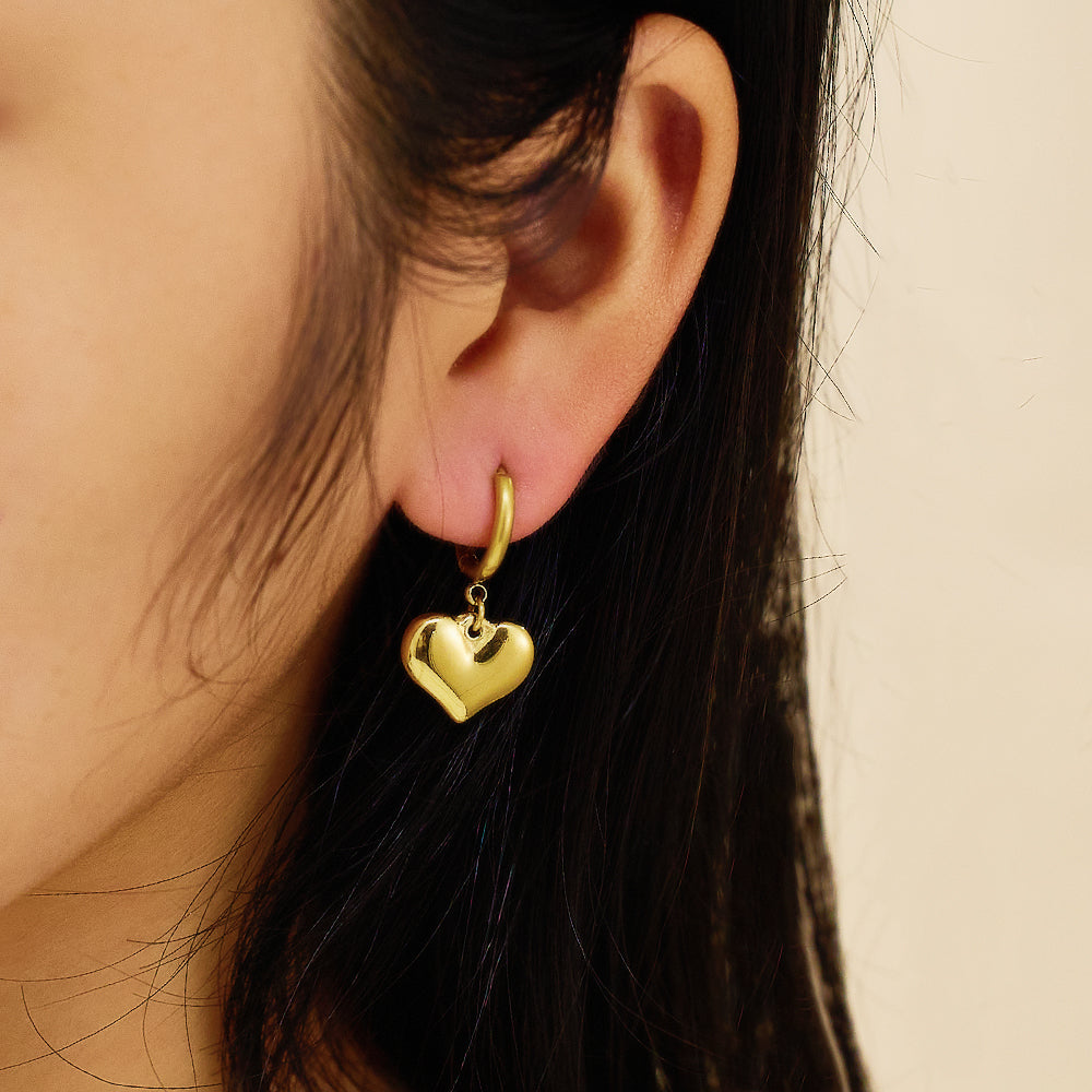 18K gold heart earrings in stainless steel plating