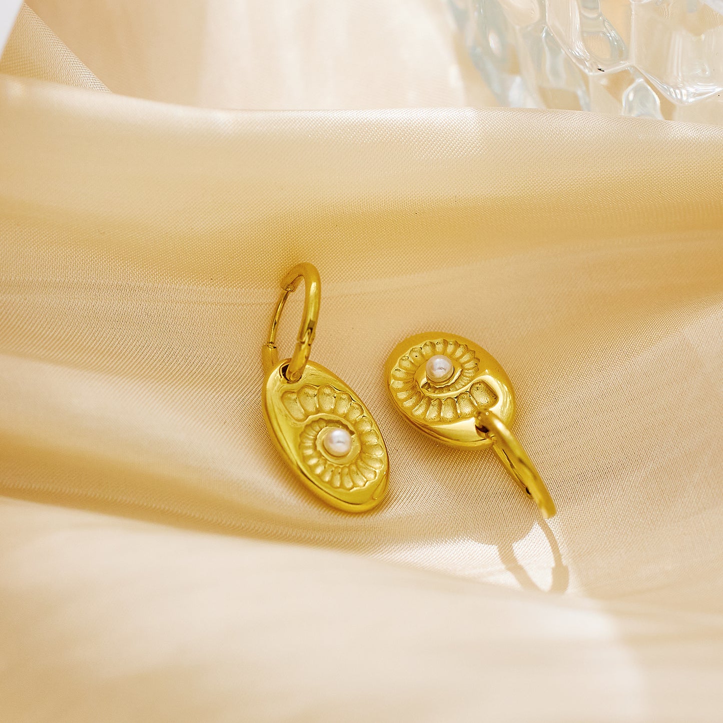 Stainless steel plated 18-karat gold shell earrings