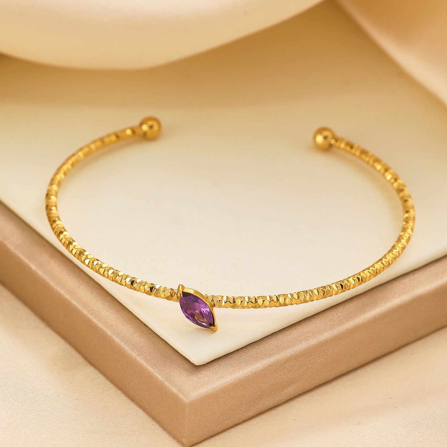 Stainless steel plated 18K gold leaf bracelet