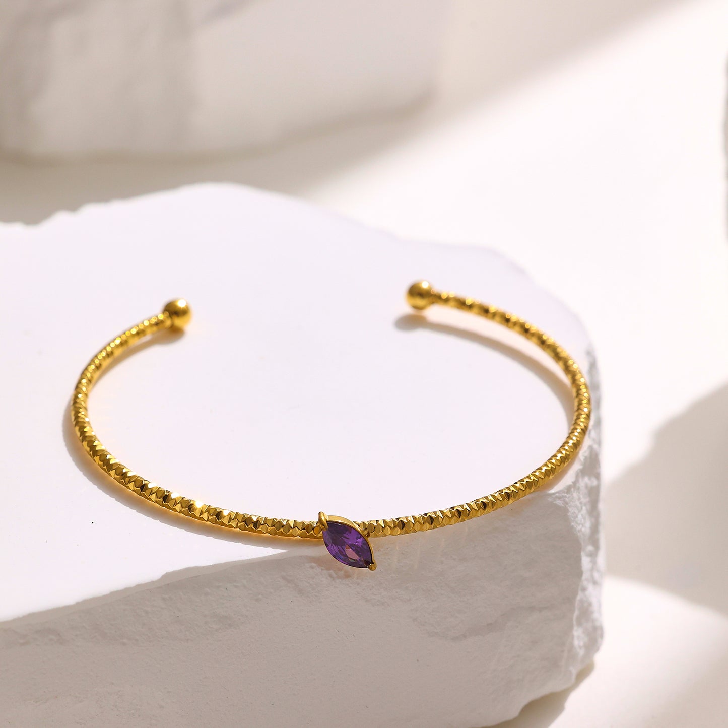 Stainless steel plated 18K gold leaf bracelet