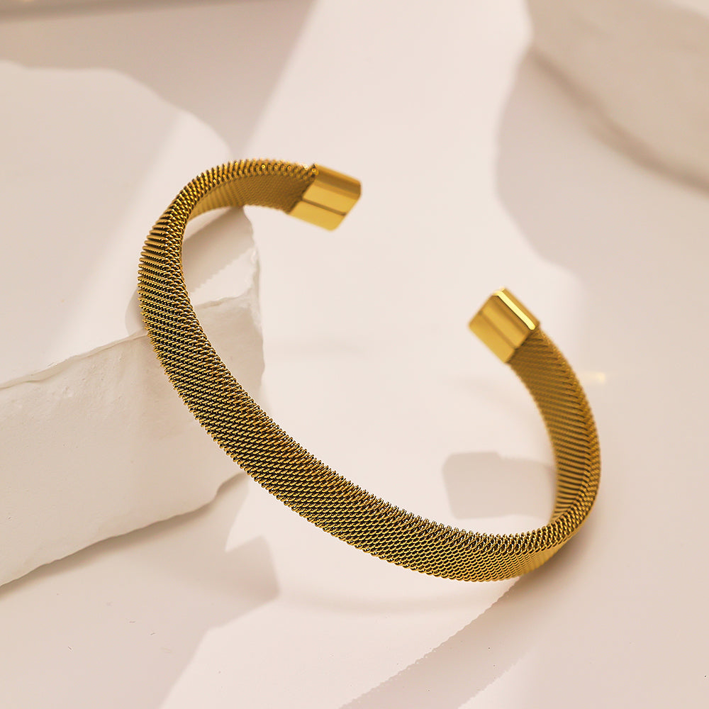 Stainless steel plated 18-karat gold semi-closed loop bracelet gold