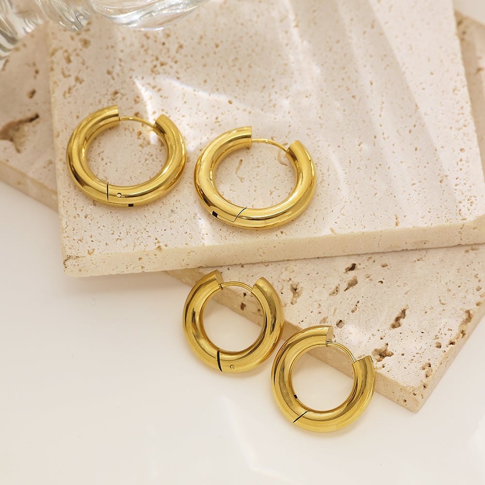 Stainless steel plated round earrings in 18-karat gold