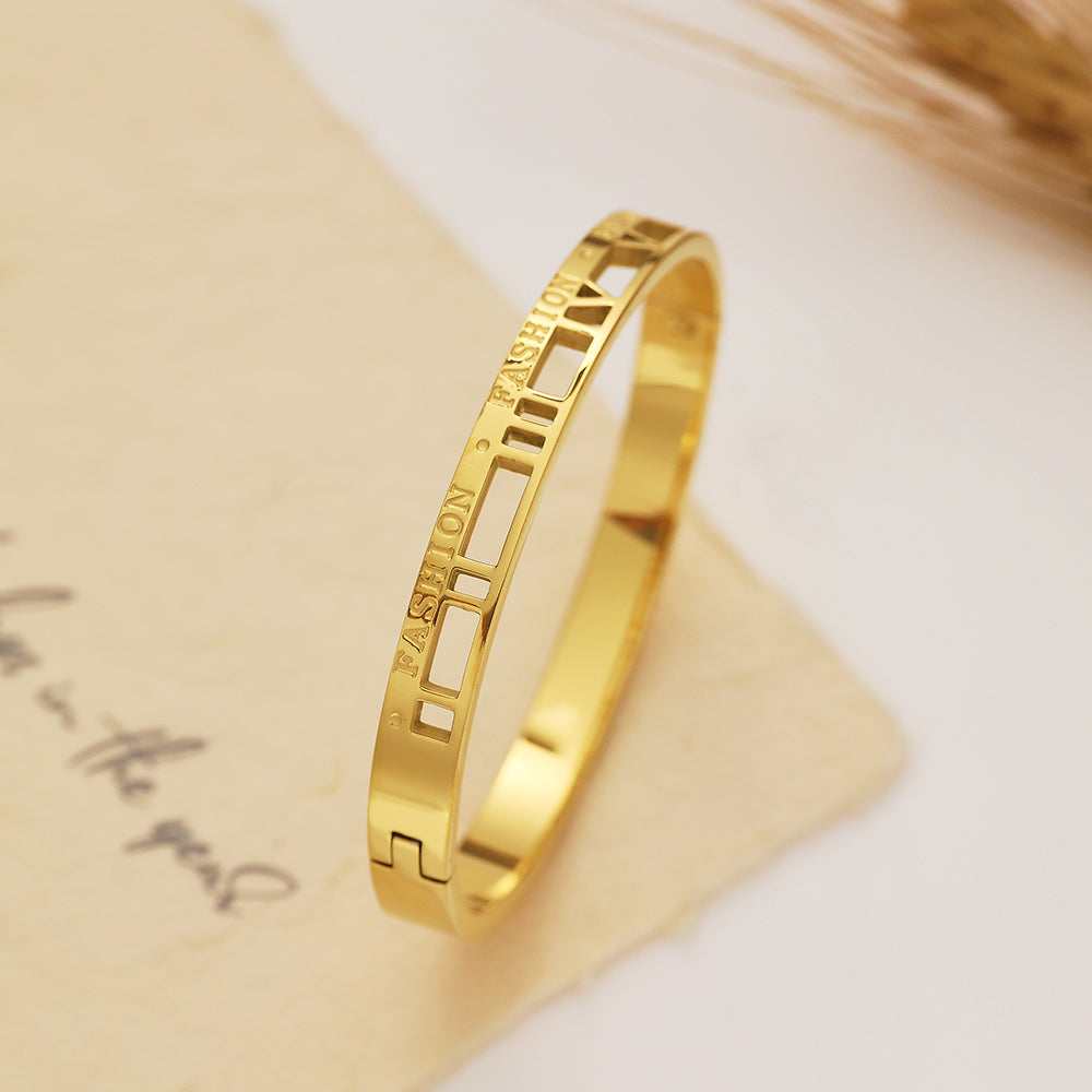 Stainless steel plated 18K gold light luxury digital gold bracelet