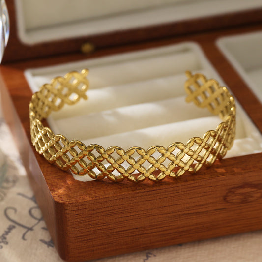 Stainless steel plated 18-karat gold mesh half-open gold bracelet