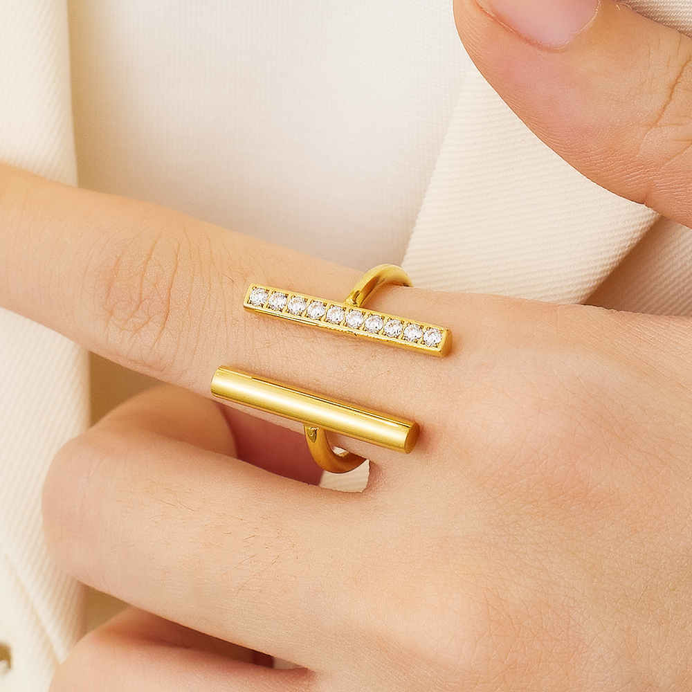 Stainless steel 18k gold-plated zircon ring with opening