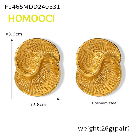 HOMOOCI Titanium steel plated 18-karat gold grain spiral earrings asymmetrical color preservation