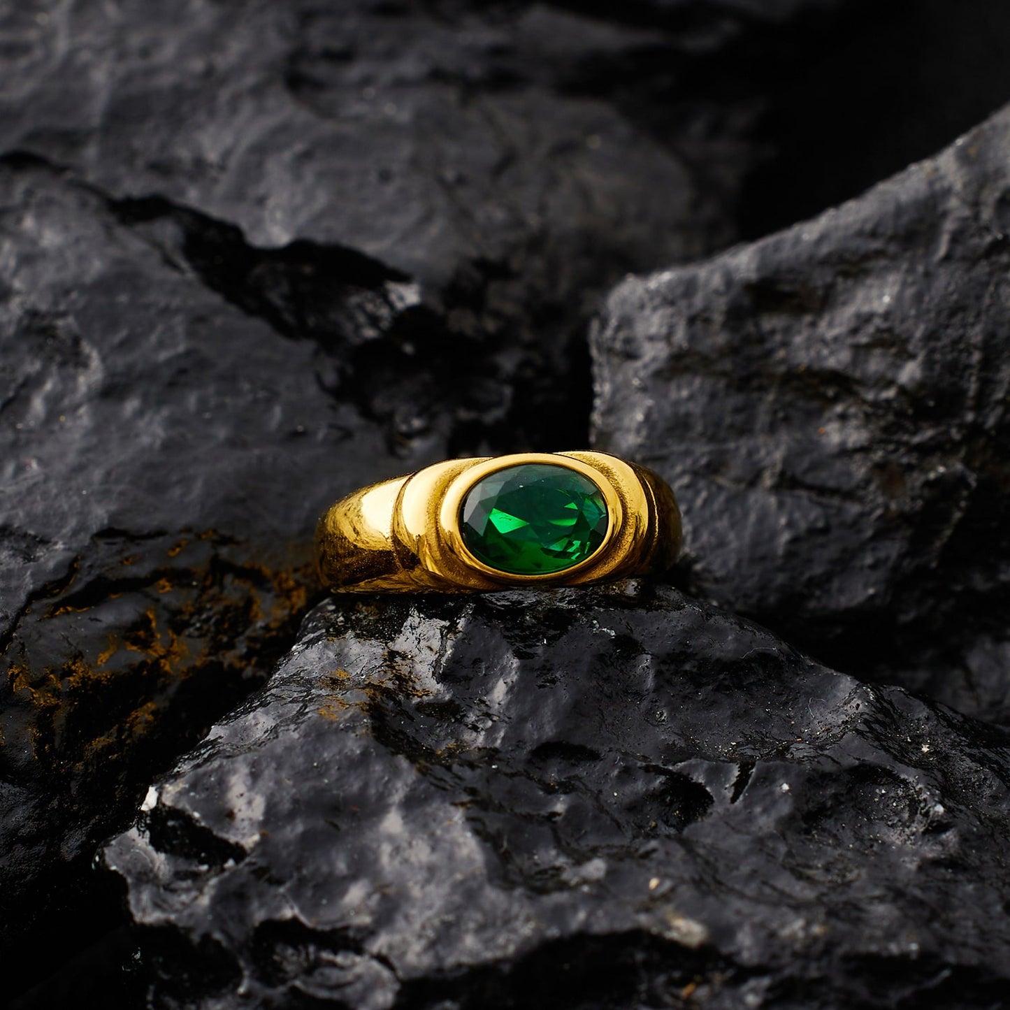 Luxury Antique Gold Plated Gem Ring